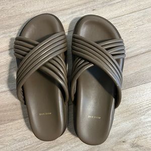 Anine Bing sandal slides. Size 36